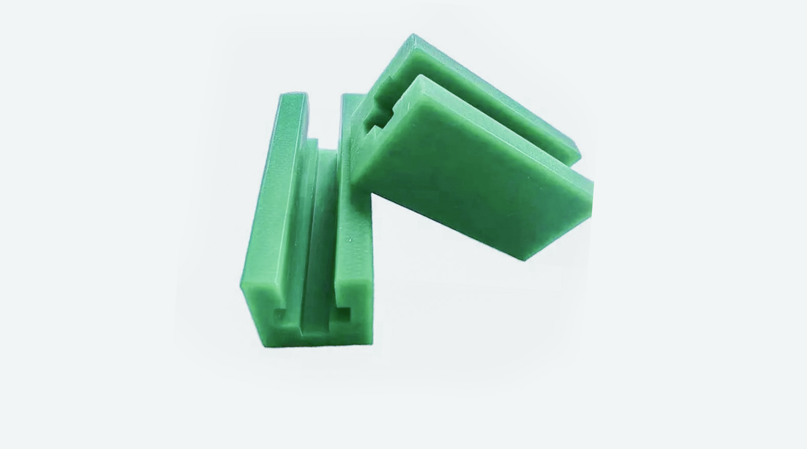  UHMW-PE(Ultra high Molecular Weight Polyethylene) 